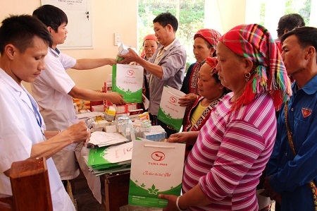 Tuệ Linh chung tay “tình nguyện vì sức khỏe cộng đồng” 2 Tuệ Linh chung tay “tình nguyện vì sức khỏe cộng đồng” 2