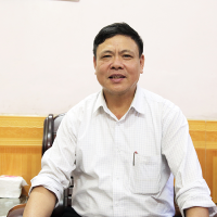 Ngọn lửa tình thương xua tan nỗi lo bệnh tật 2 Ngọn lửa tình thương xua tan nỗi lo bệnh tật 2