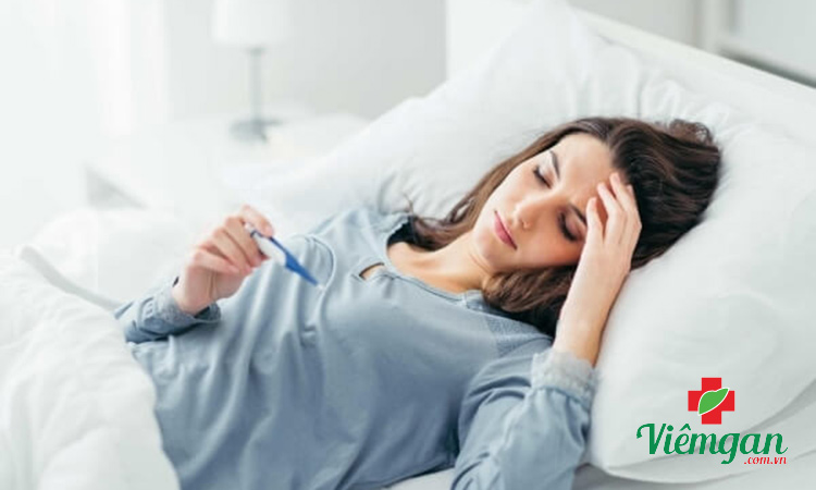 Tiêm vacxin viêm gan B có bị sốt không ? 1