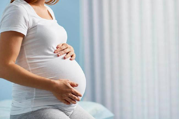 Bệnh viêm gan C khi mang thai 1 Phụ nữ mang thai bị viêm gan C