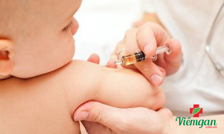 Tại sao cần tiêm phòng viêm gan B cho trẻ? 1 Tại sao cần tiêm phòng viêm gan B cho trẻ? 1