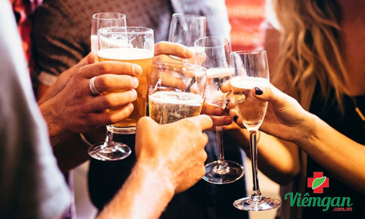 Không uống rượu khi đói 1 Không uống rượu khi đói 1
